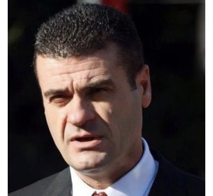ANALIZA/ Patozi: Ndryshimi i sistemit politik sport jo i lehtë, në zgjedhjet e fundit në interes të opozitës mos ndryshimi…