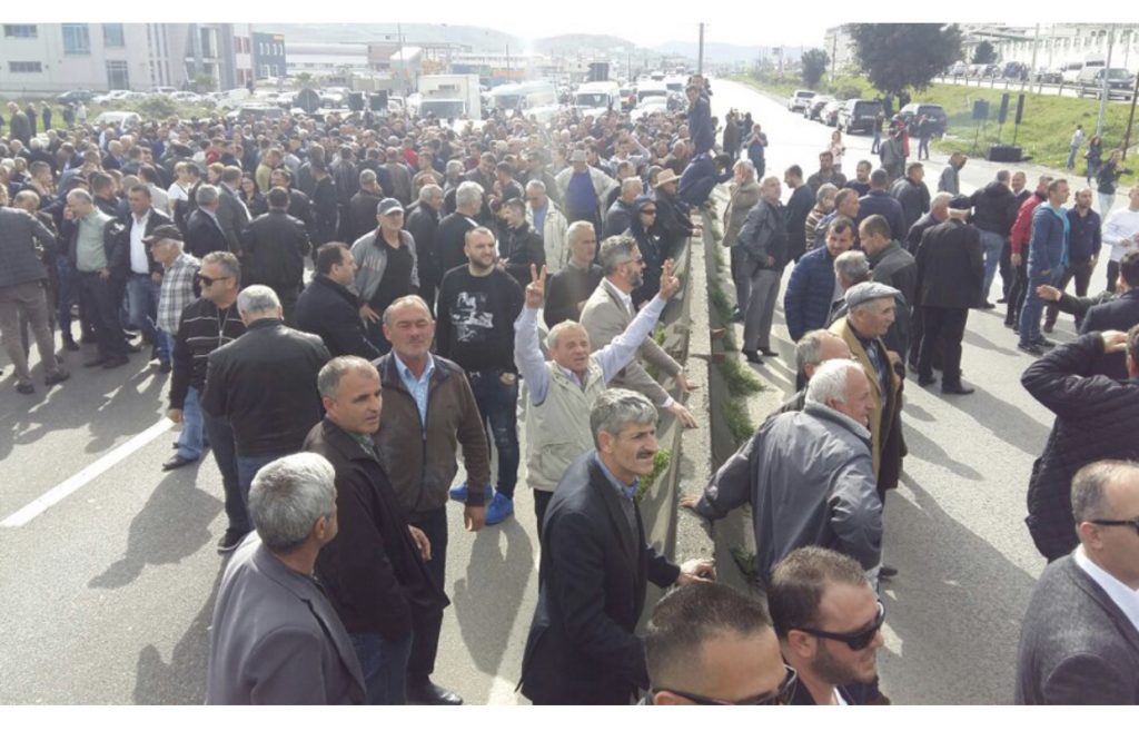 Protesta e nesërme zhvendoset nga Tirana, do të bllokohen akset kryesore
