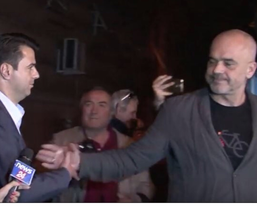 A ka qenë pjesë e marrëveshjes Rama & Basha , dorëzimi i mandateve dhe krijimi i një opozite të re, duke përjashtuar PD -në nga jeta politike?