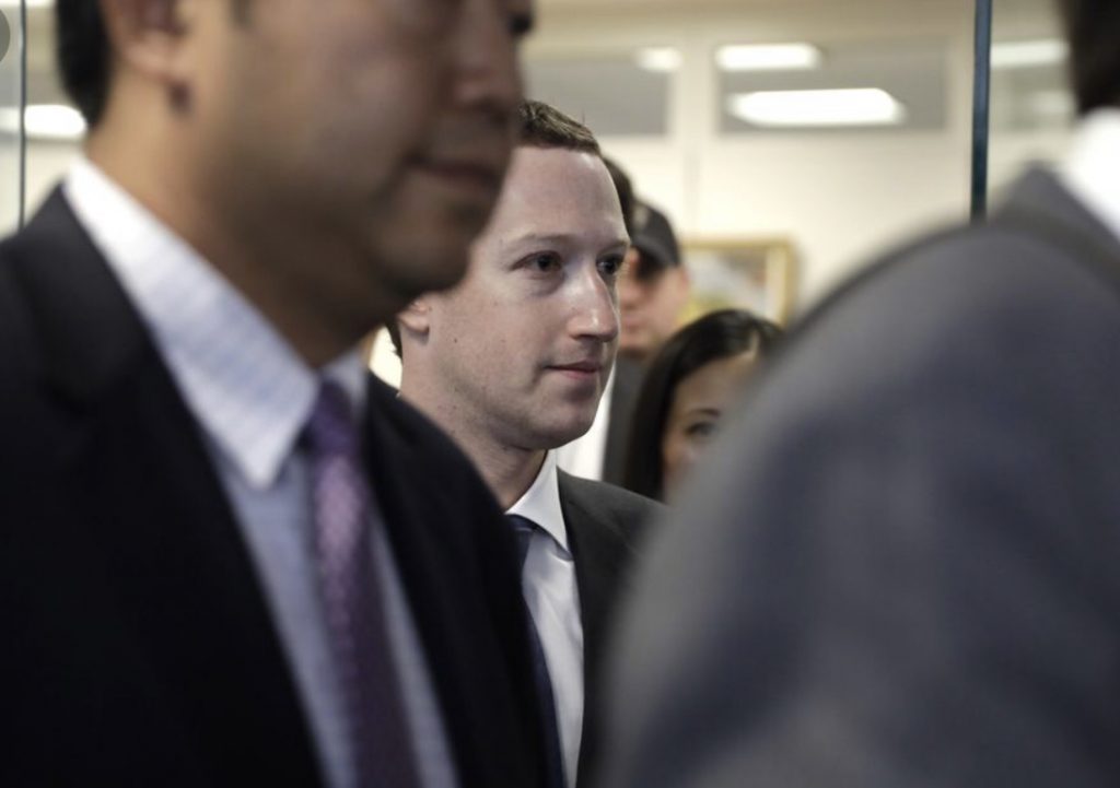Mark Zuckerberg  po lëkundet ?! Pas problemit të rëndë, sot i ranë të gjitha platformat