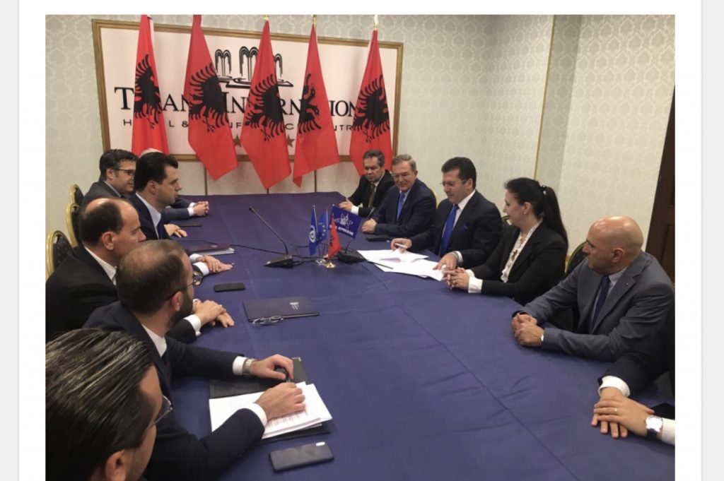Qeveria tranzitore/ Basha zyrtarizon me aleatët  koalicionin opozitar