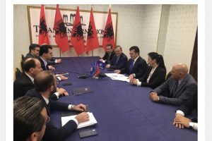 Qeveria tranzitore/ Basha zyrtarizon me aleatët  koalicionin opozitar