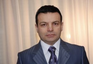 3 kandidatë të opozitës kërkojnë mandatin e deputetit