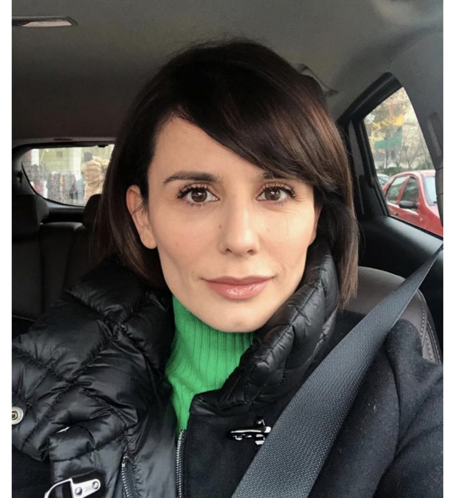 Gazetarja Mira Kazhani aksident në autostradë