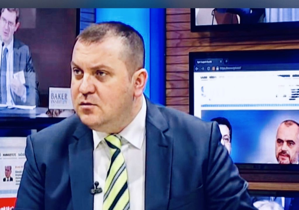Kreshnik Osmani: Ne shqiptarët  nuk e dimë çfarë duam