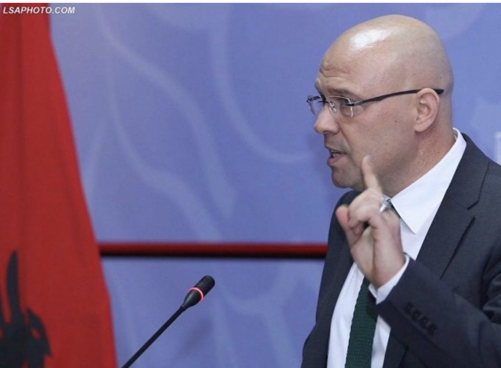 Opozita politike ka vetëm një opsion