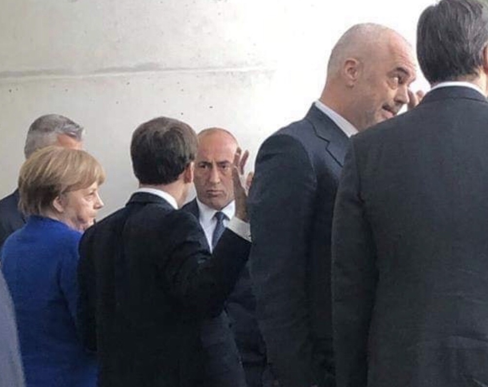 Diplomati amerikan: Taksa e ndërpreu nismën për korrigjim të kufijve