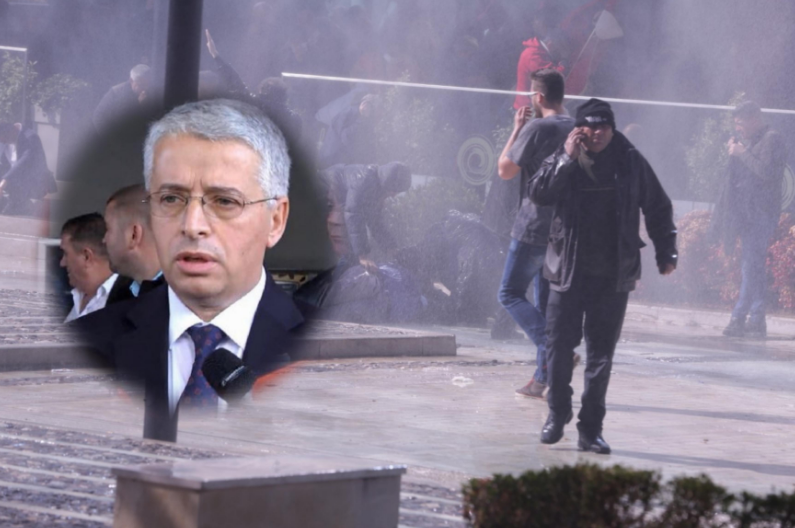 “Një ish rekrut i thjeshtë me ëndrra në sirtar…”/ Zheji i “përvishet” Lleshaj: Dje ju…