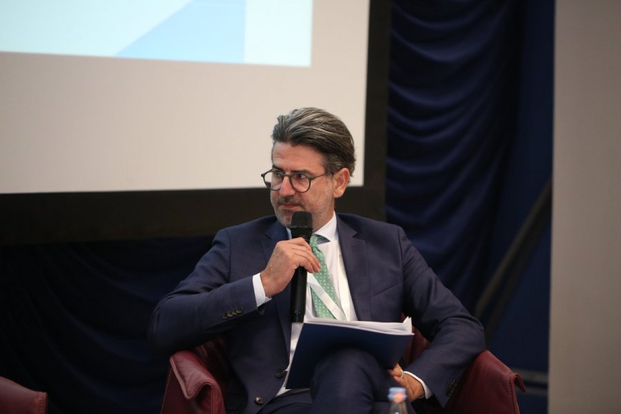 Zv/ministri ‘rus’ i Edi Ramës