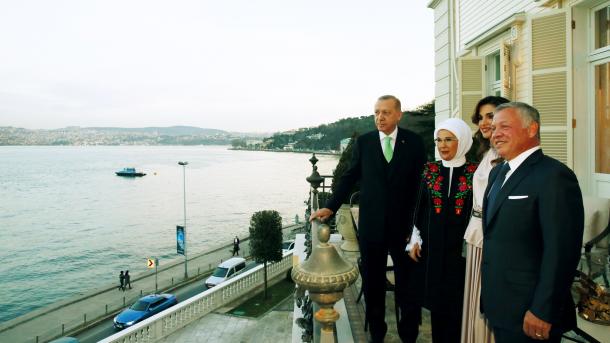 Erdogan humb Stambollin