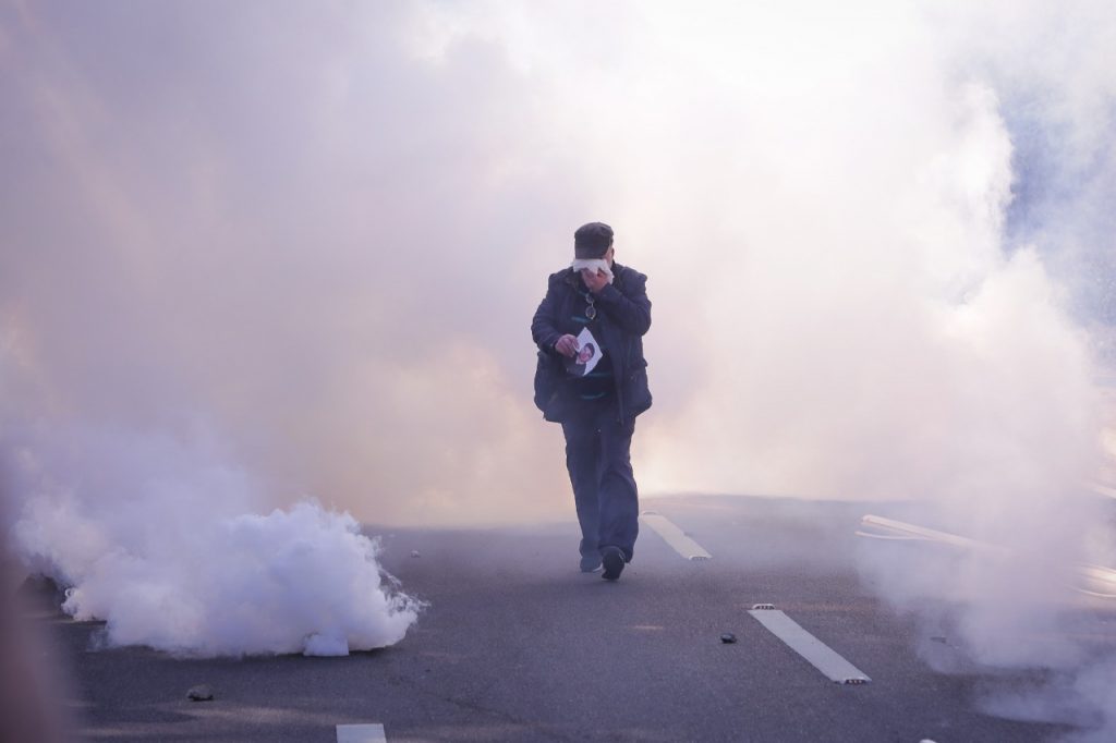 Protesta e opozitës/ ministrja Gjonaj: Dhuna e papranueshme…