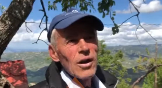 VIDEO/ “Mos e kapni me dorë, e kanë vrarë”, kryeplaku tregon bisedën me burrin