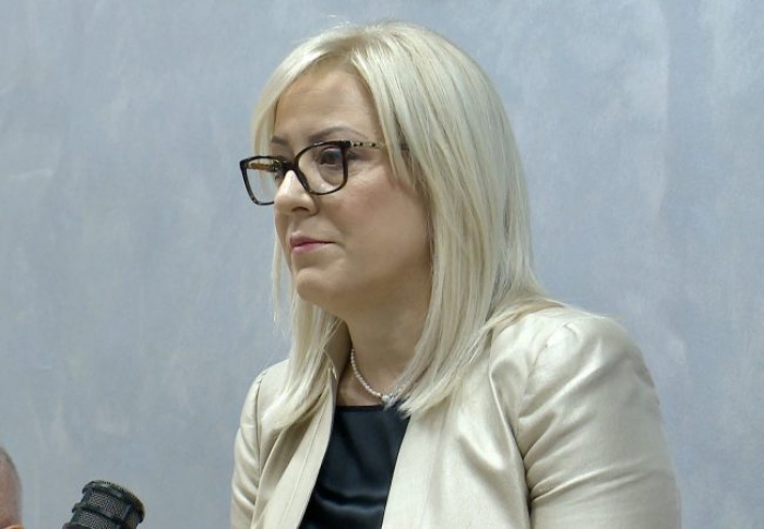 REFUZOI SHKARKIMIN E MYNYR KONIT, NIKOLLA KTHEHET KUNDËR METËS: PO BËN OPOZITËN E TRETË