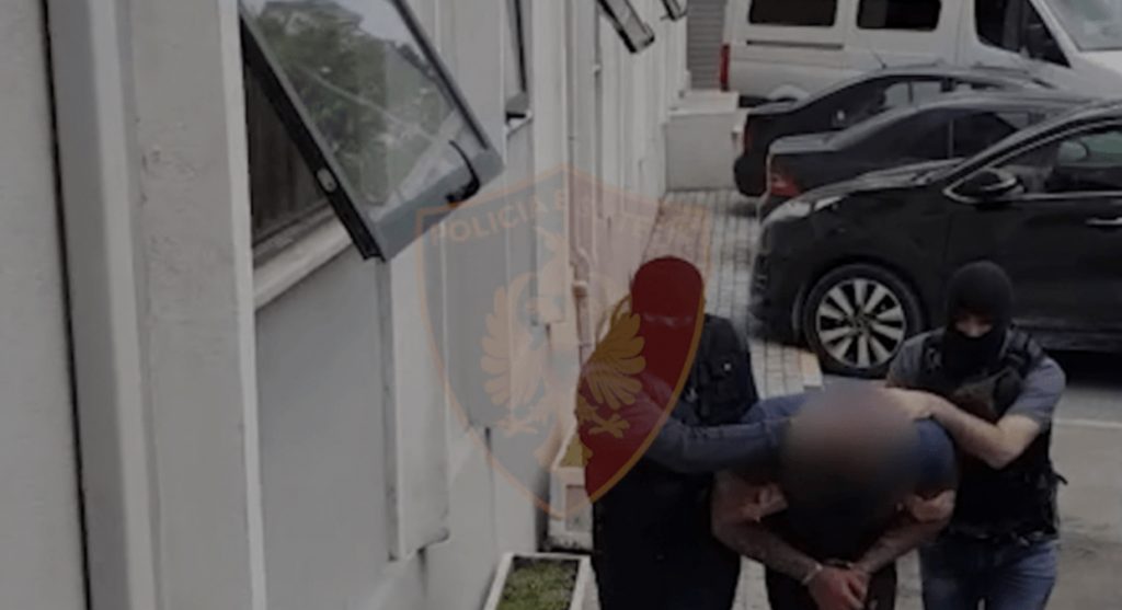 VIDEO/ Kërkohej për vrasje në Gjermani arrestohet në Tiranë