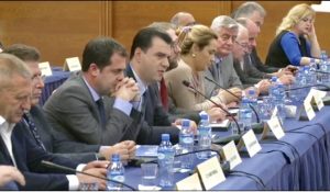 Analiza/ Platforma zhgënjyese e opozitës .Pse nuk duhet të kërkojë thjeshtë një qeveri tranzitore…