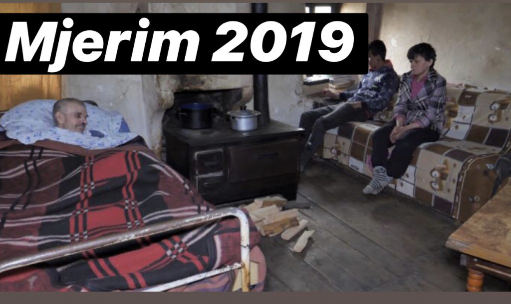FOTO-VIDEO/ E paimagjinueshme si jeton 63-vjeçari në Gramsh i paralizuar prej 15 vitesh