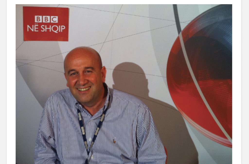 Protesta/ Ish-gazetari i BBC: Topi, në fushën tjetër, boll me…
