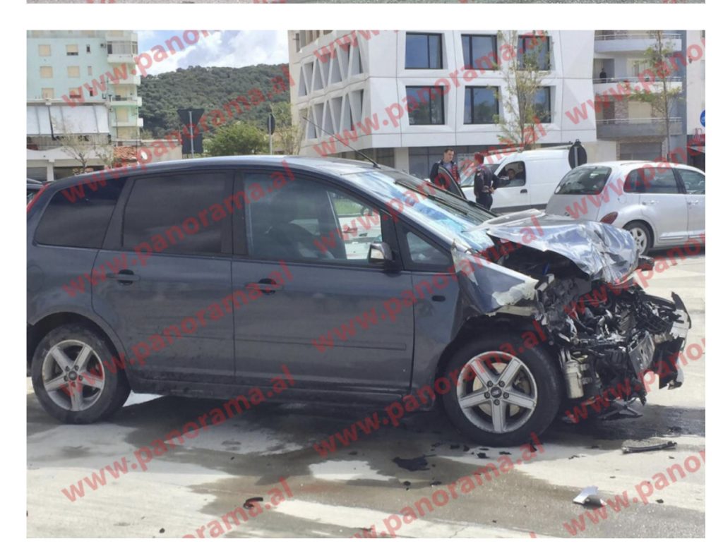 Aksident i rëndë në Lungomare përplasen dy makina