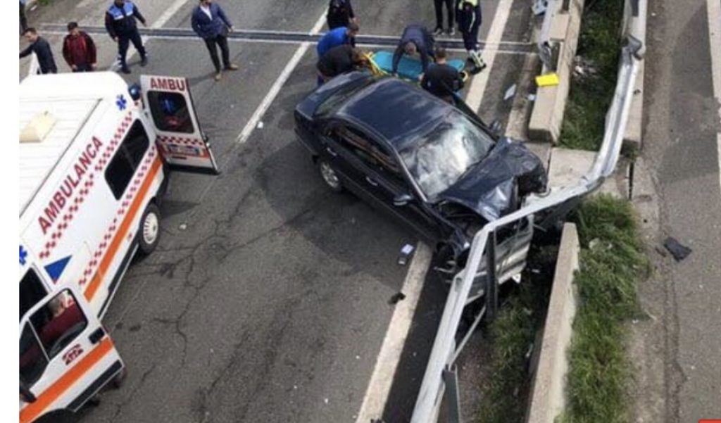 FOTO/Aksident në kryqëzimin e Patokut, 4 persona  të plagosur