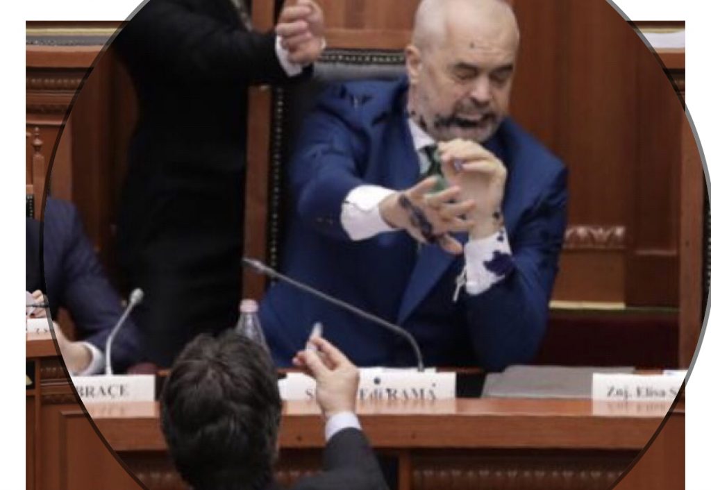 “Do jesh me qeli afër Enver Dondollakut dhe Aldo Bares”, Nënkryetari i PD i përgjigjet zv.kryeministrit: Iku koha kur…