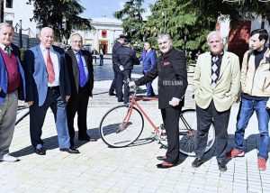 Një tjetër “Gjuzi” nga LSI, kandidati i Tiranës kërkon mandatin në KQZ