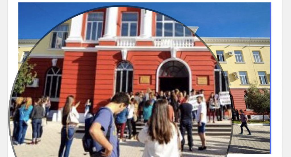 Për të aplikuar këtë vit në universitet, duhet  nota 6.5  prag dhe 7.5-për Mësuesinë
