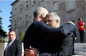 REAGON THAÇI: DISKUTUAM PËR KUFIJTË, NEVOJË E KORRIGJIMIT TË PADREJTËSIVE HISTORIKE