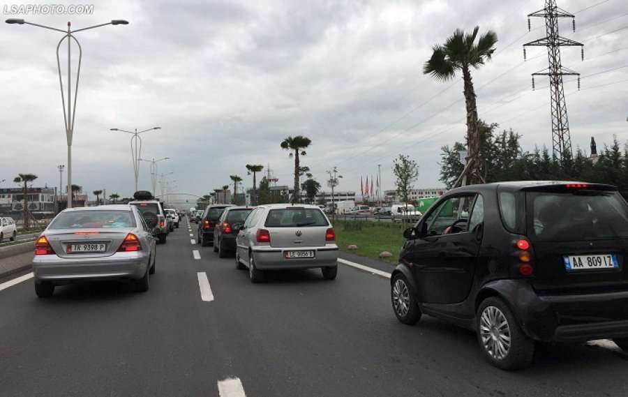 Koncesioni për Tiranë- Durrës do të ketë fitime të jashtëzakoshme, ta mbajë shteti!
