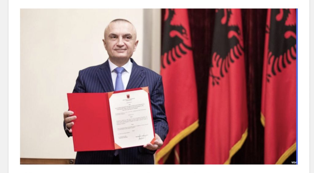 “PS do shkarkojë Metën”, ‘Zëri i Amerikës’: Hera e parë në Shqipëri e një hapi të tillë ekstrem. Edhe nëse parlamenti e aprovon…