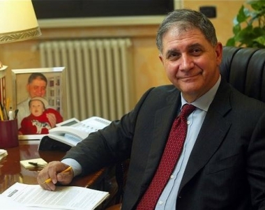 Shqipëria drejt grushtit të shtetit, zgjedhje farsë dhe rreziku i mafias