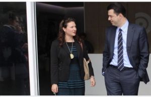Zv.ambasadorja amerikane, e SHBA Leyla Moses-Ones takim në në zyrën e kreut të PD, Lulzim Basha