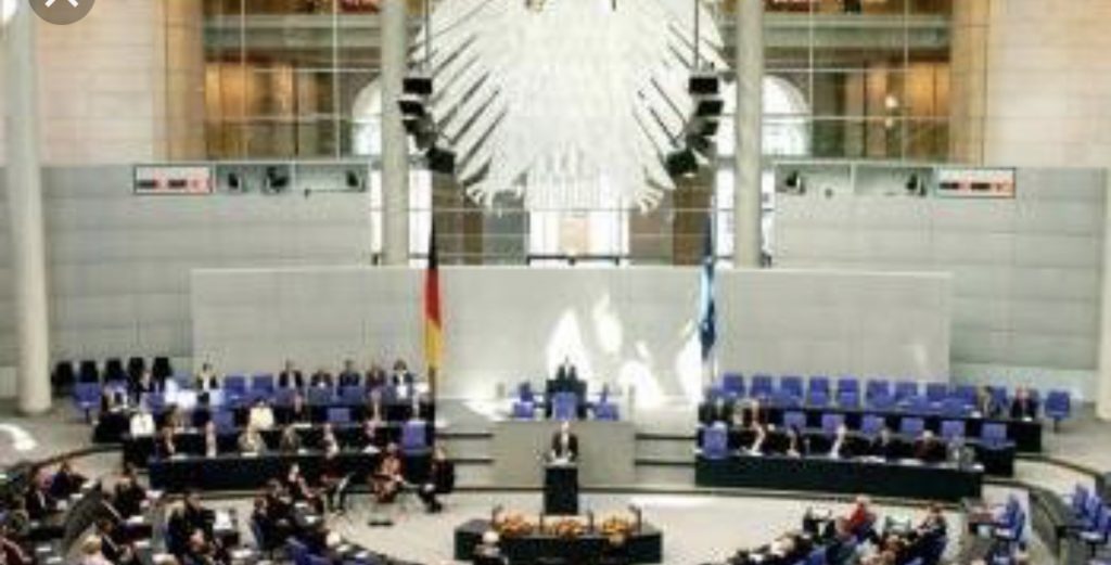 Edhe DW: Merkel refuzon hapjen e negociatave me Shqipërinë