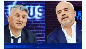 Rama nxehet me pedagogun dhe i bie me dorë …