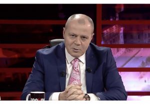 Mustafa Nano: Rama e Basha qesharakë, dy aktorë komikë estrade