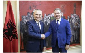 “Rama do reflektojë deri të shtunën”, Meta takon Idrizin: Si studentë të Dhjetorit ’90 shprehëm besimin se…