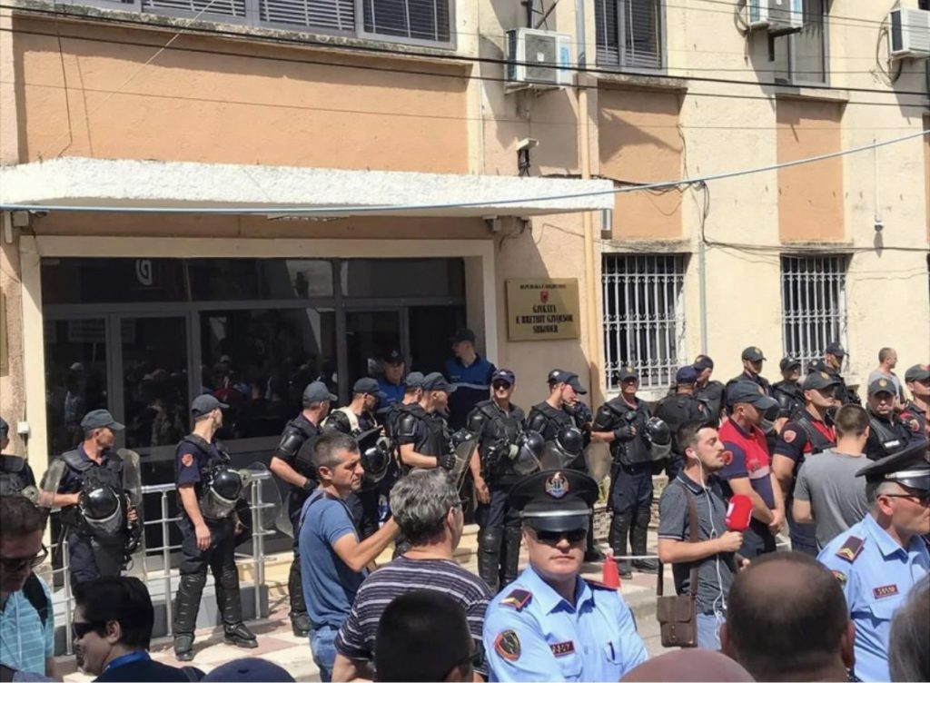 Gjyqi ndaj Bardhi Spahisë, ja vendimi për 5 të ndaluar