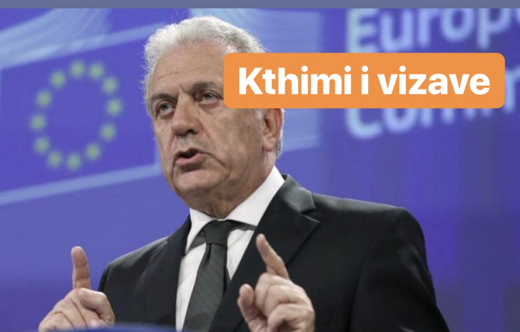 Avramopoulos paralajmëron : Po vazhdoi emigrimi, të pezullohen vizat