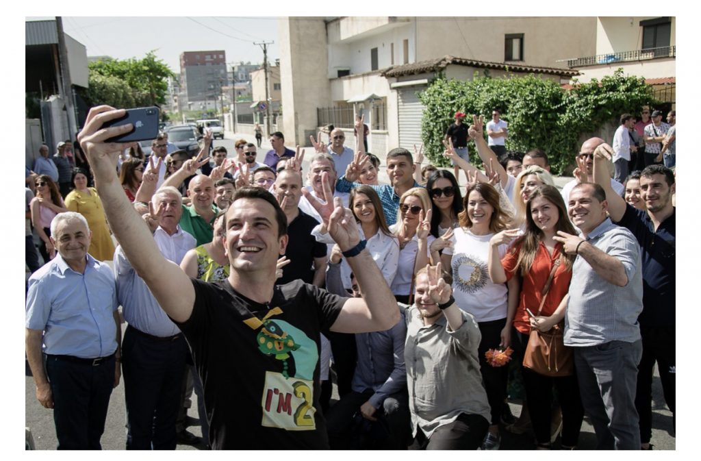 “Kemi shpërndarë 14 mijë karta”, Veliaj: Studentët përfitojnë 100 shërbime