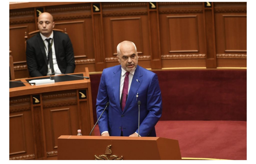 VIDEO/ “Meta i ka lumë borxhesh socialistëve”, Rama sulmon Presidentin: Edhe Mbret ta bëjmë, ai nuk…