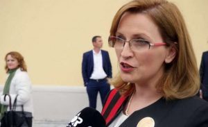 Kryebashkiakja e Shkodrës urdhër punonjësve për të dalë në punë edhe ditën e votimeve