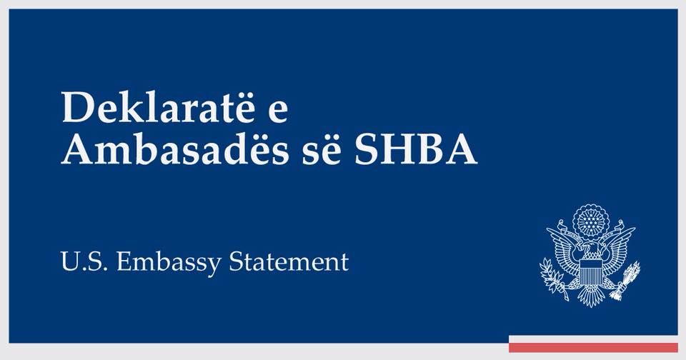 Ambasada Amerikane: Protestoni  paqësisht nesër