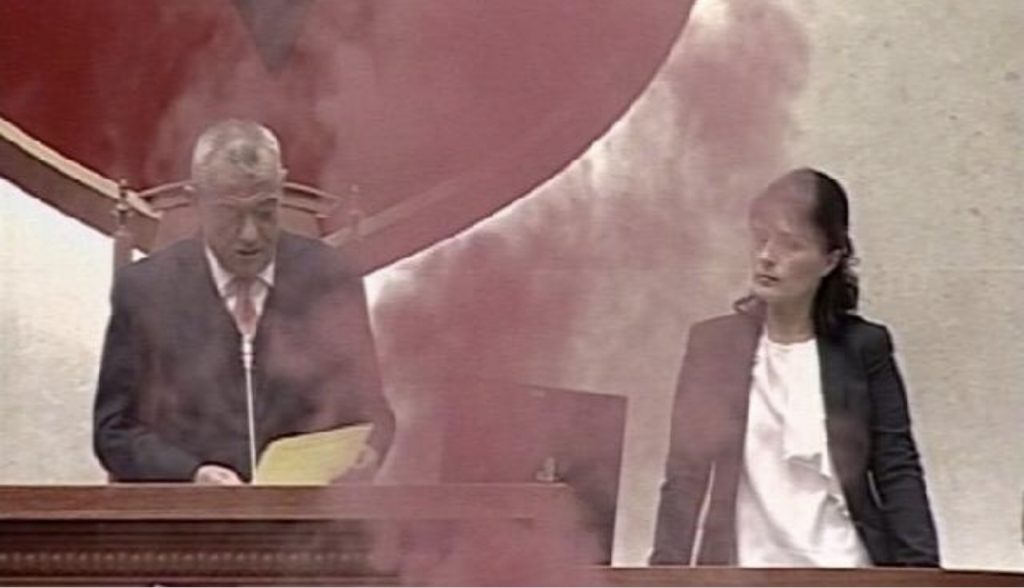 Ish- ministri:Parlamenti që u kap në shkelje të hapura të Kushtetutës plot 11 herë, çfarë duhet bërë me të?
