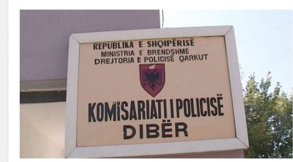 Arrestohet pas një viti 48-vjeçari, kanosi me armë zjarri babë e bir në Dibër