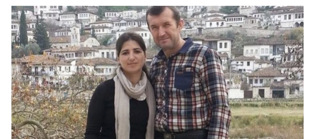 Babai  i biznesmenit të akuzuar për vrasjen e gruas: Do vrasë veten, më tha se ia arritën qëllimit…