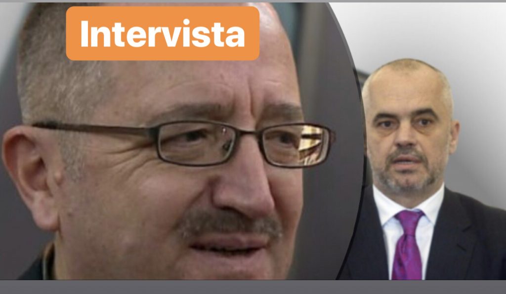 Plasari: Kryeshërbëtori duhet të dalë varrezë më varrezë të pyesë artistët ….