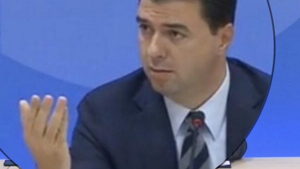 Kreu demokrat  mbledh Kryesinë dhe ish deputetët, kërkon angazhim maksimal të strukturave