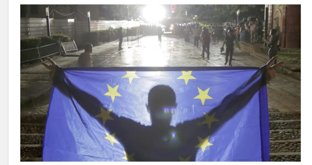 “Zgjedhjet e fundit kanë dëmtuar më tej shanset e Shqipërisë”- Portali i njohur i Brukselit: Votimet vetëm sa konfirmojnë…