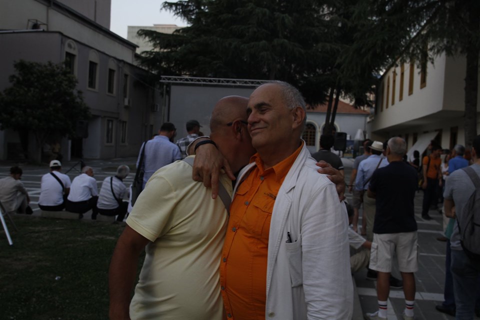 Të mbrojmë Teatrin nga ‘pushtuesi’, mblidhuni këtu-këtu
