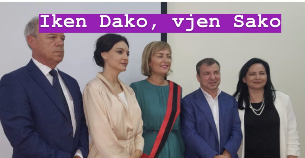 FOTO/ Dako  i lë stafetën Valbona Sakos, betohet kryebashkiakja e re e Durrësit