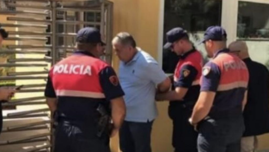 Sapo del nga ambasada  amerikane ne Tiranë, arrestohet  41 vjeçari